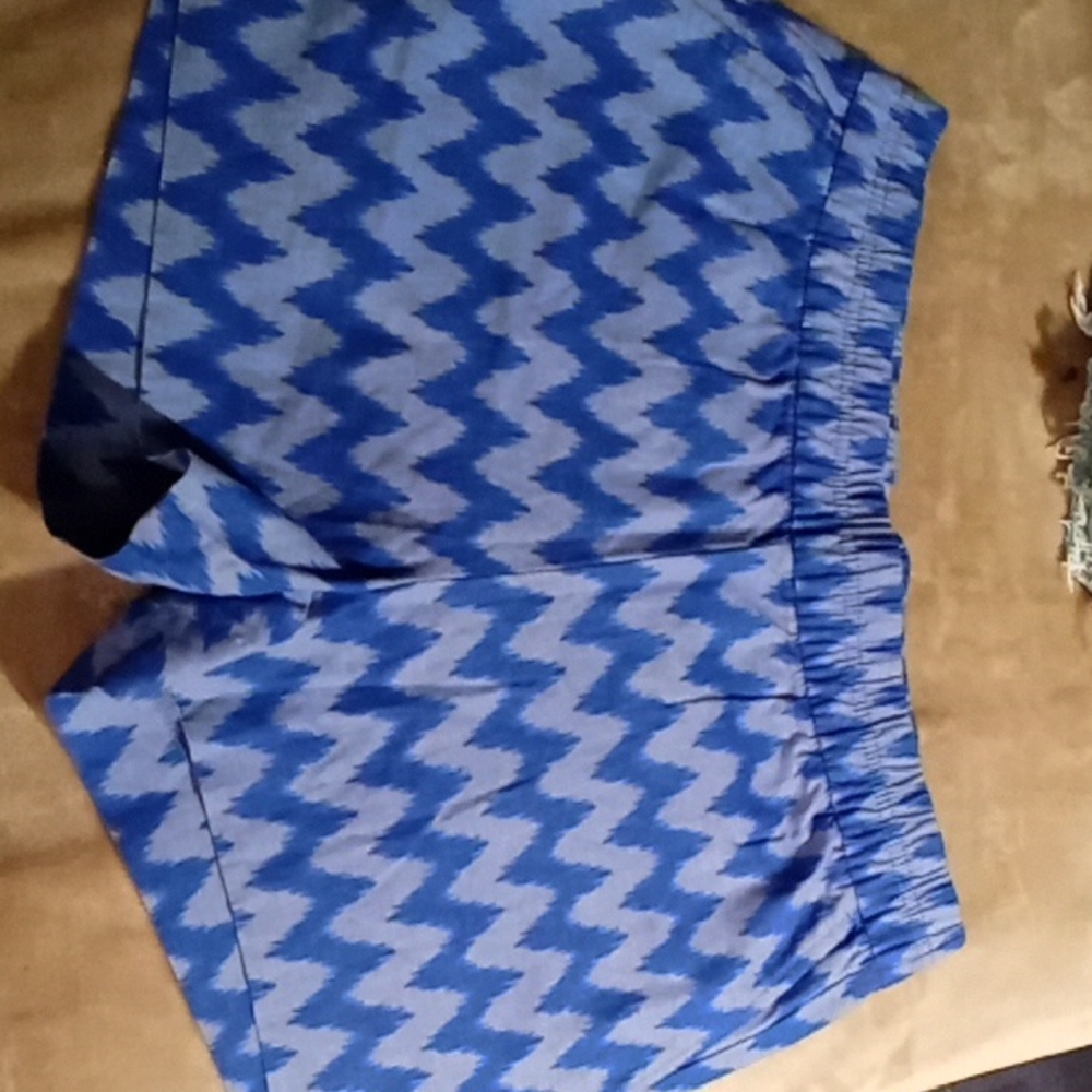 Blue Zigzag Women's Shorts
